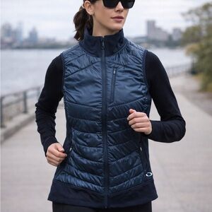 Oakley Women’s Lightweight Quilted Down Black Puffer Vest Size Large Full Zip